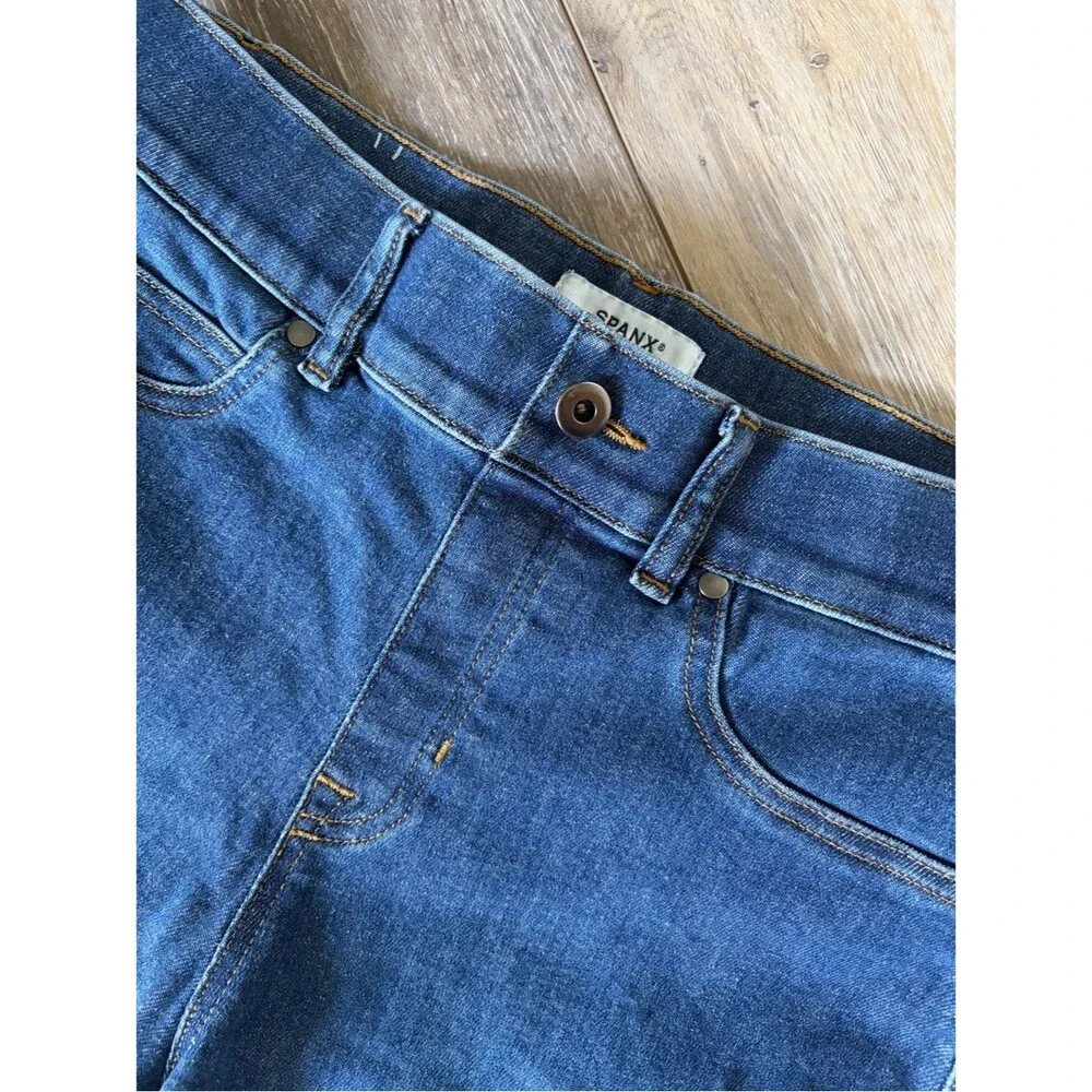 SPANXshape™ Authentic 360 Cropped Wide Leg Jeans - Picture 4 of 12